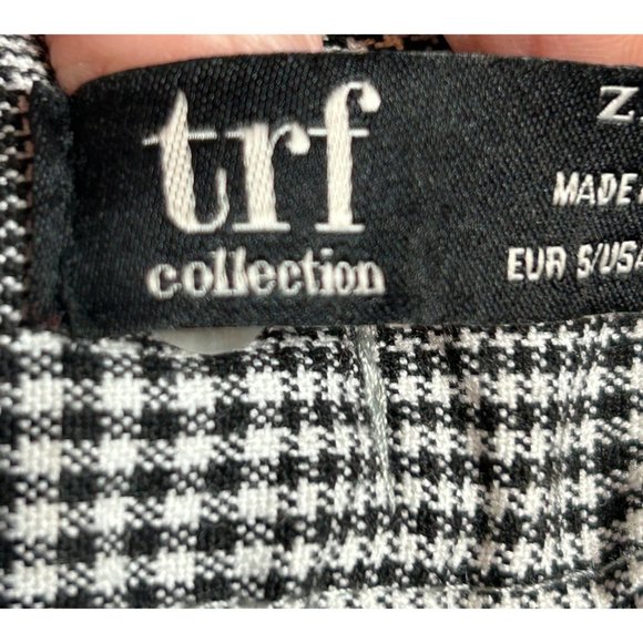 Zara‎ Womens Size Small Black White Plaid Elastic Shorts with Belt Pockets - Picture 2 of 7